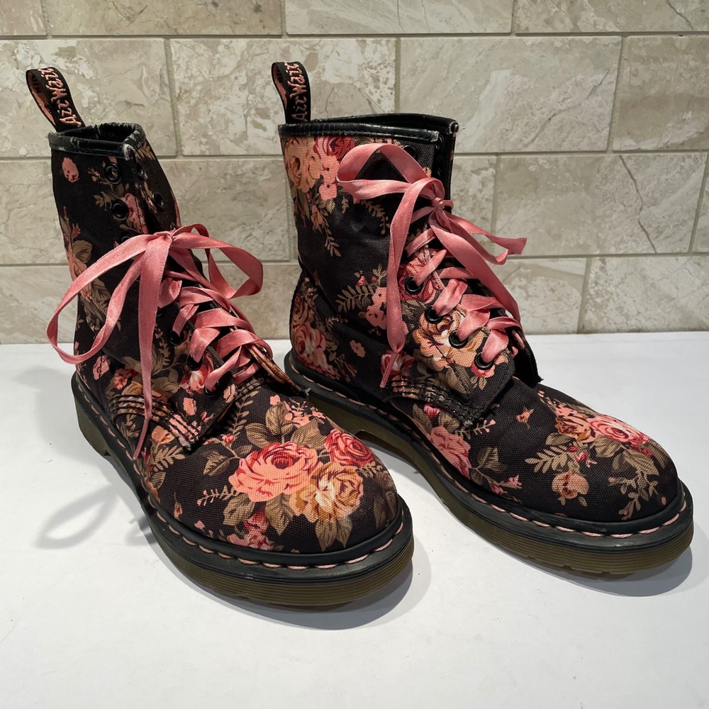 Dr. Martens 1460 Pascal Floral Canvas Boots Pink Ribbon Laces Womens 7 Flaw - Picture 5 of 9